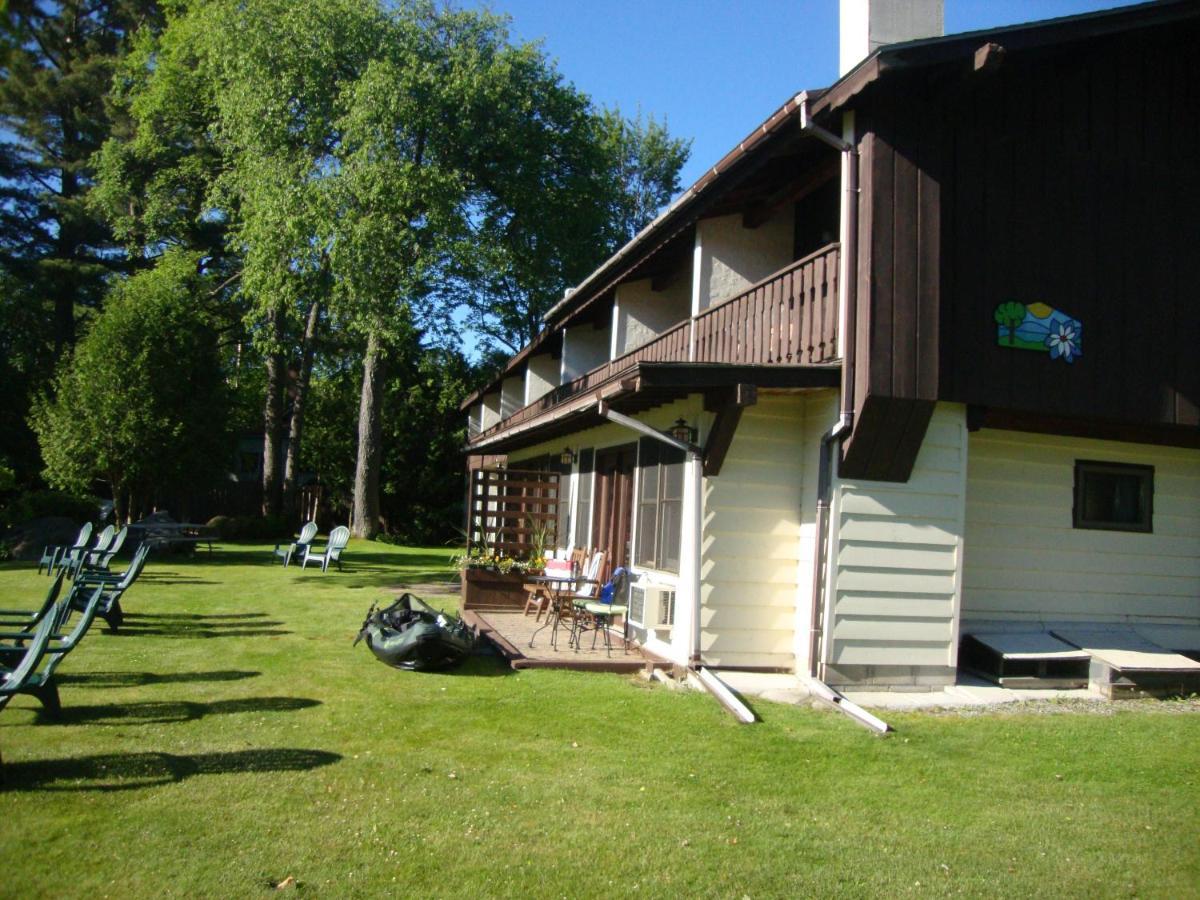 Wildwood On The Lake Motel Lake Placid Bagian luar foto